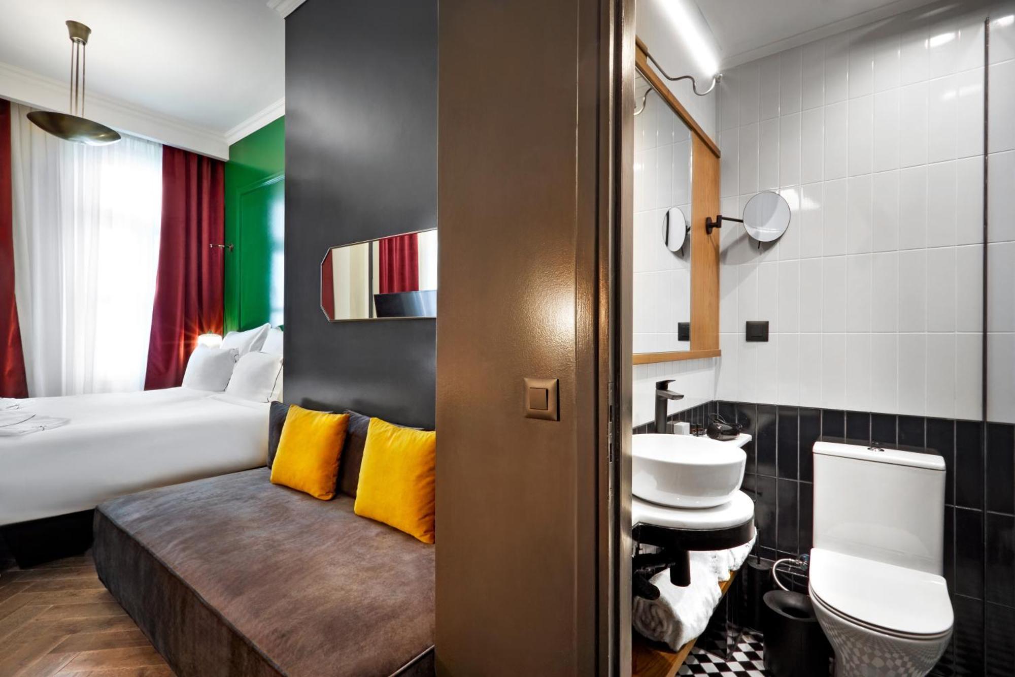 Soho Athinas 60 Hotell Aten Exteriör bild